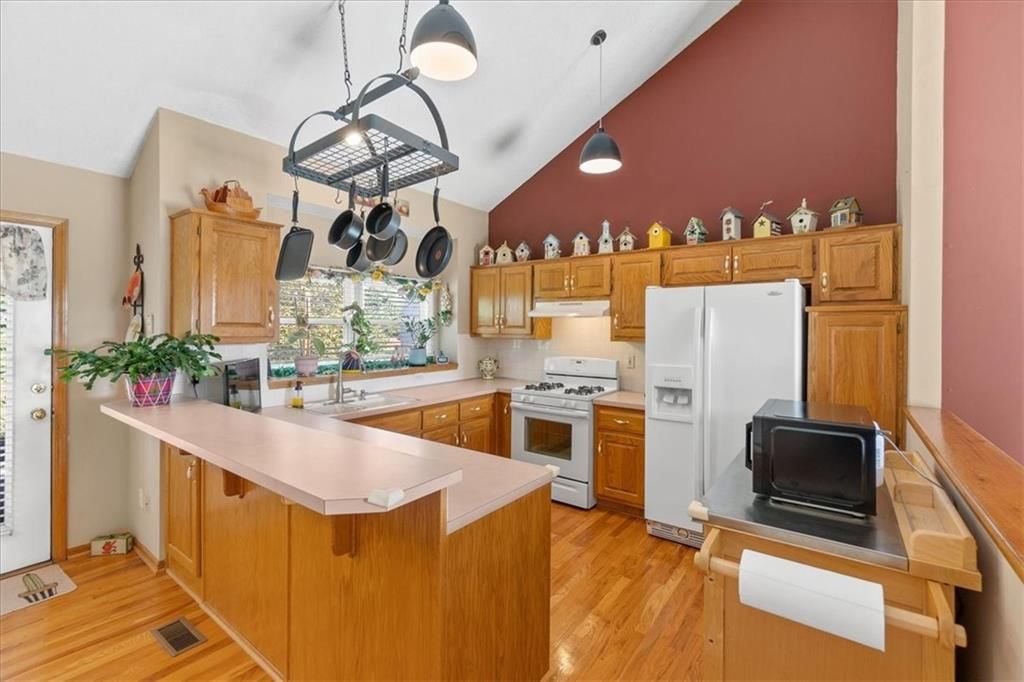 16312 S Blake Street — photo 8