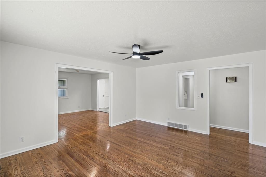8819 E 61st Street — photo 5