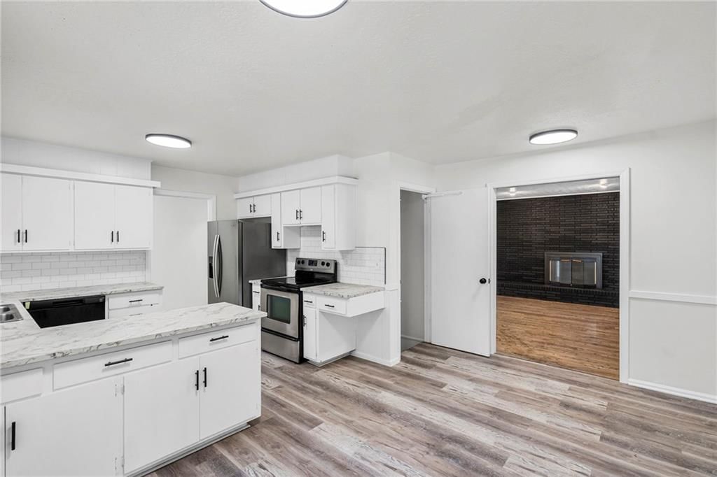 8819 E 61st Street — photo 11