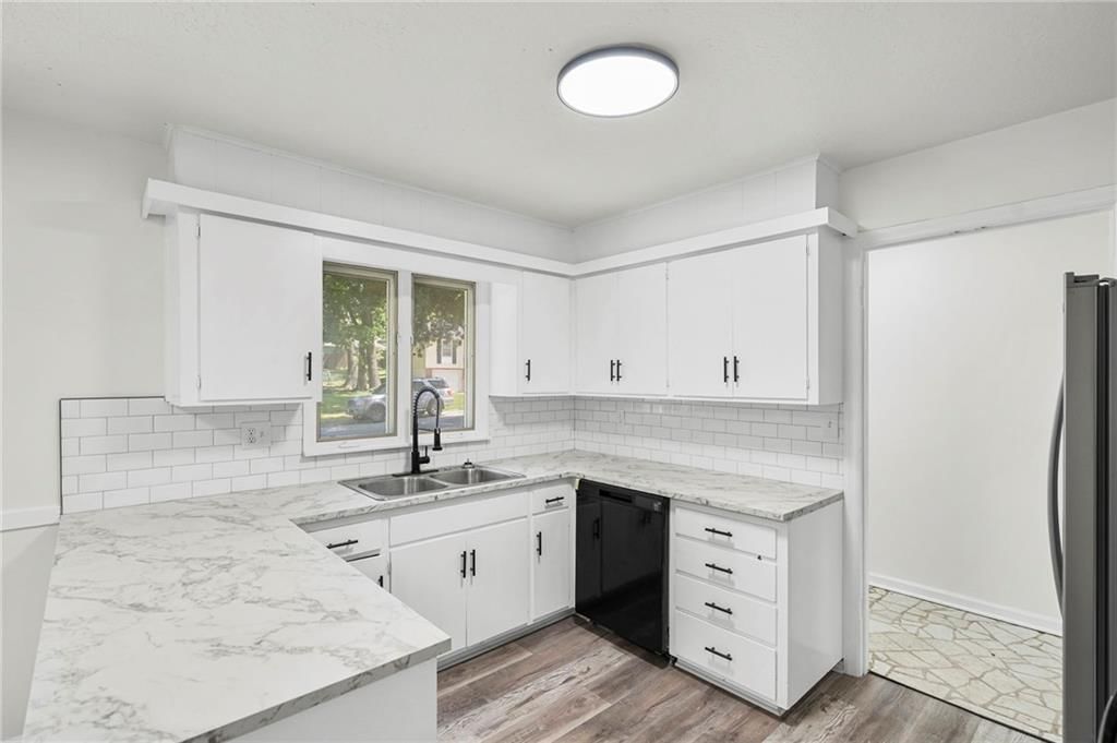 8819 E 61st Street — photo 14