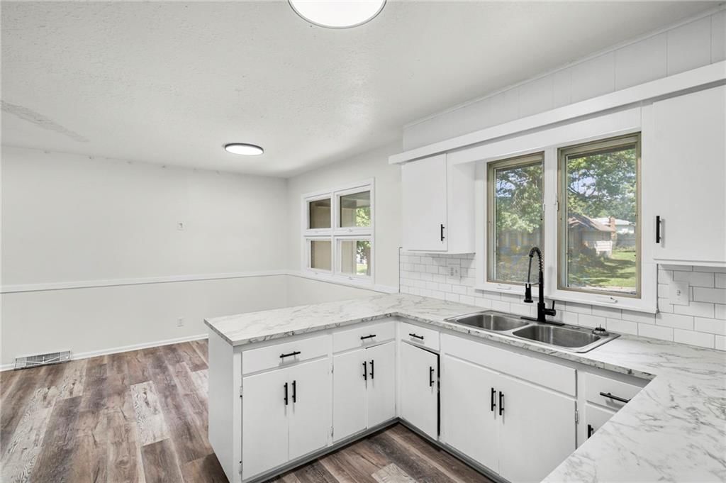 8819 E 61st Street — photo 15