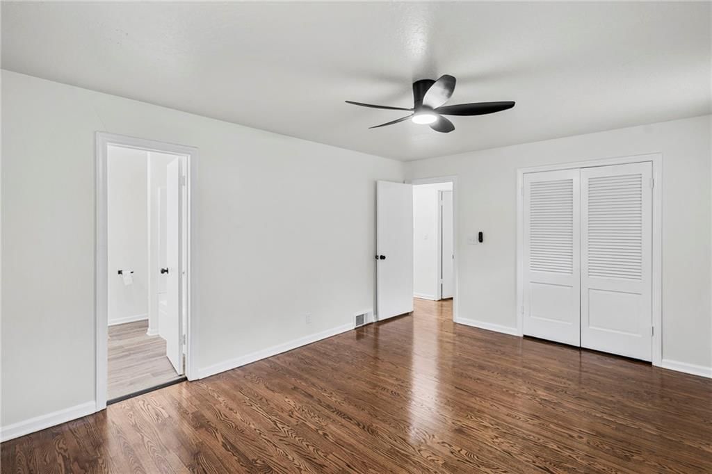 8819 E 61st Street — photo 18