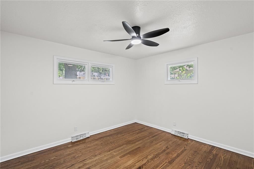 8819 E 61st Street — photo 22