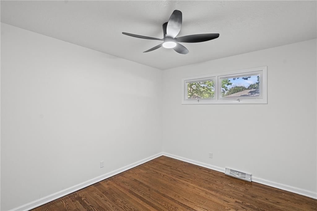 8819 E 61st Street — photo 25