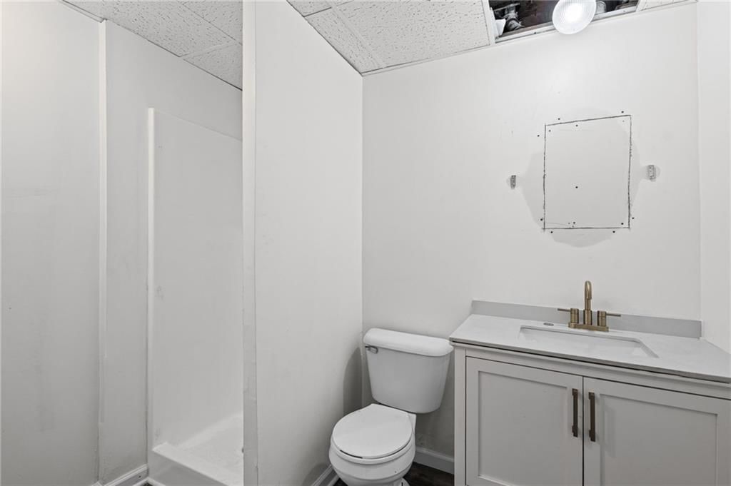 8819 E 61st Street — photo 32