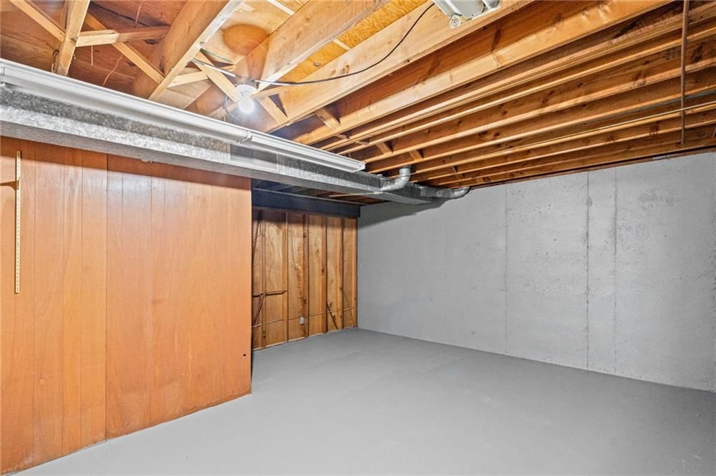 8819 E 61st Street — photo 33