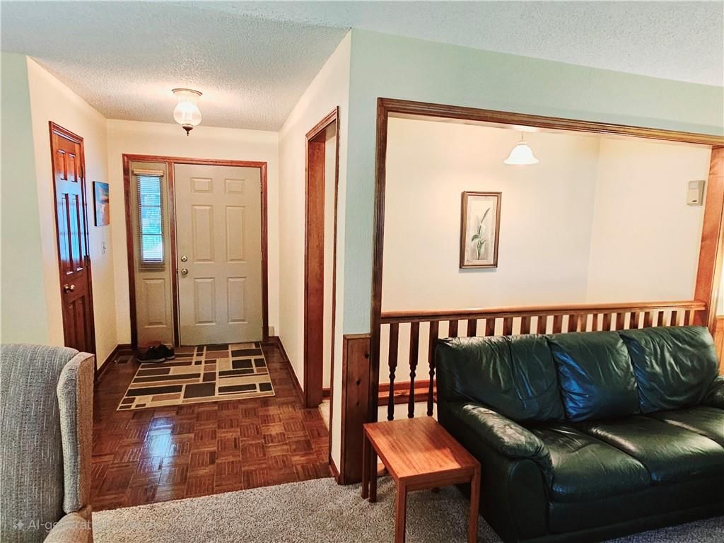15293 Conser Street — photo 9