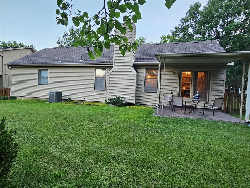 15293 Conser Street — photo 20