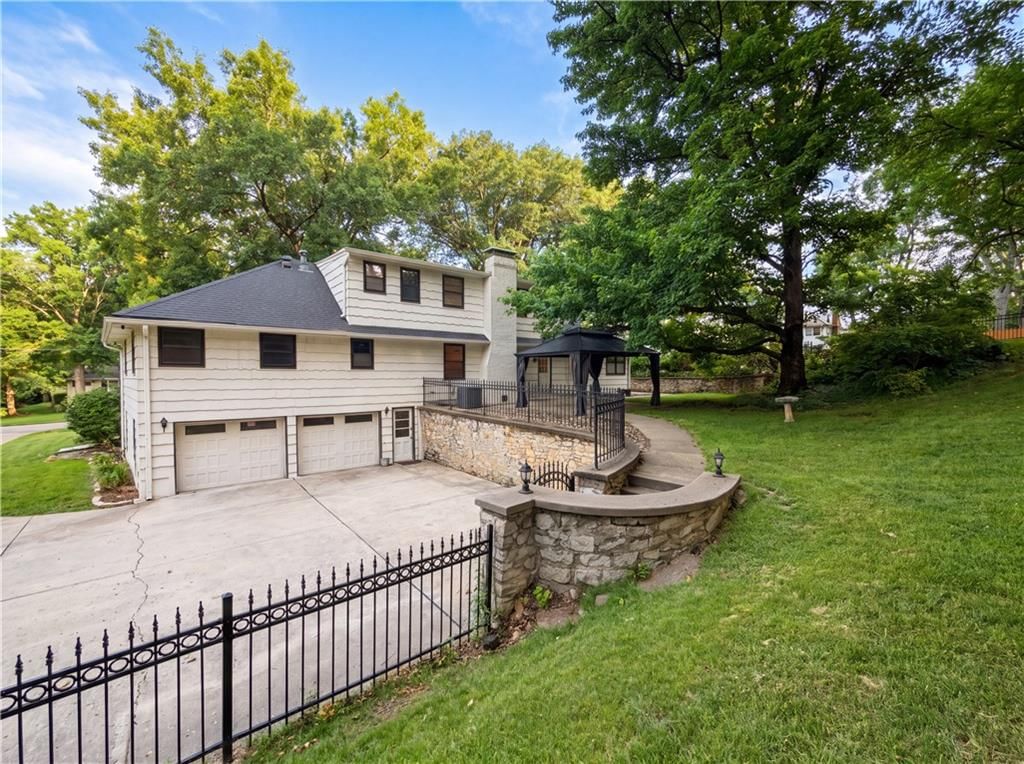 4321 NW Briarcliff Lane — photo 5