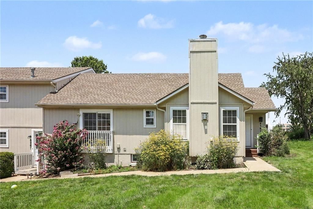 Photo 5 of 32 - 8285 N Revere Avenue, Kansas City, MO 64151