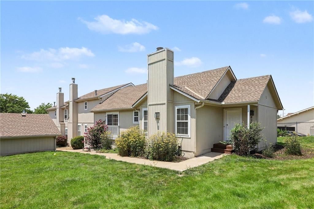 Photo 6 of 32 - 8285 N Revere Avenue, Kansas City, MO 64151