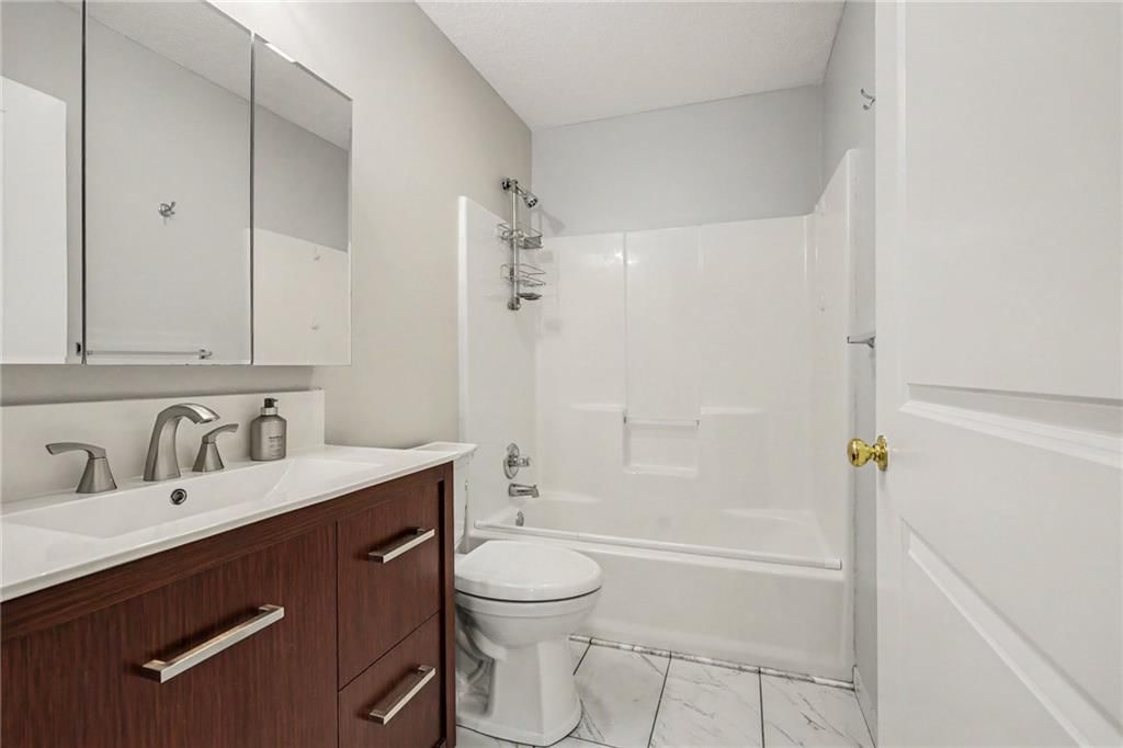 Photo 17 of 32 - 8285 N Revere Avenue, Kansas City, MO 64151
