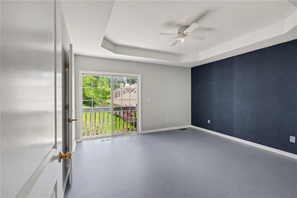 Photo 19 of 32 - 8285 N Revere Avenue, Kansas City, MO 64151