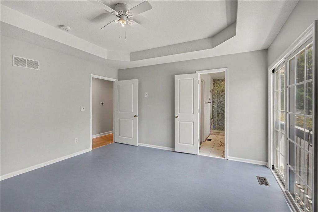 Photo 20 of 32 - 8285 N Revere Avenue, Kansas City, MO 64151