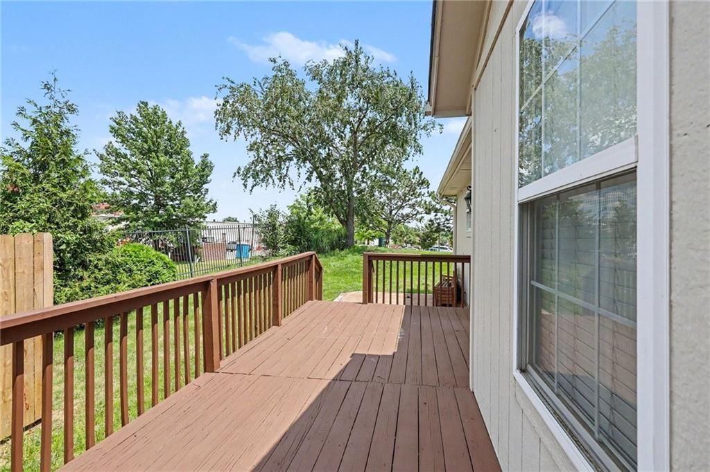 Photo 24 of 32 - 8285 N Revere Avenue, Kansas City, MO 64151