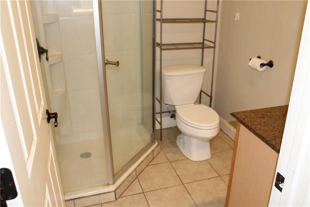 1216 S Main Street — photo 9