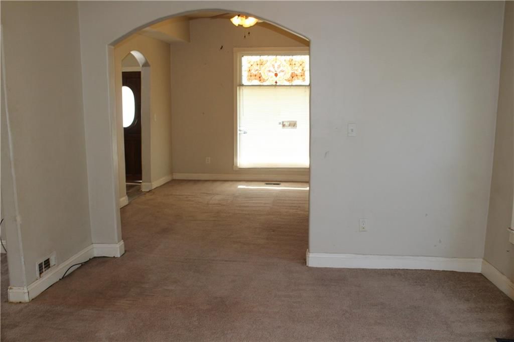 1216 S Main Street — photo 8