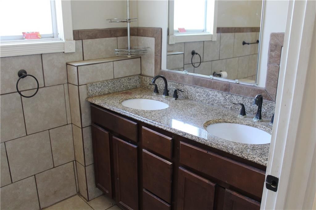 1216 S Main Street — photo 21
