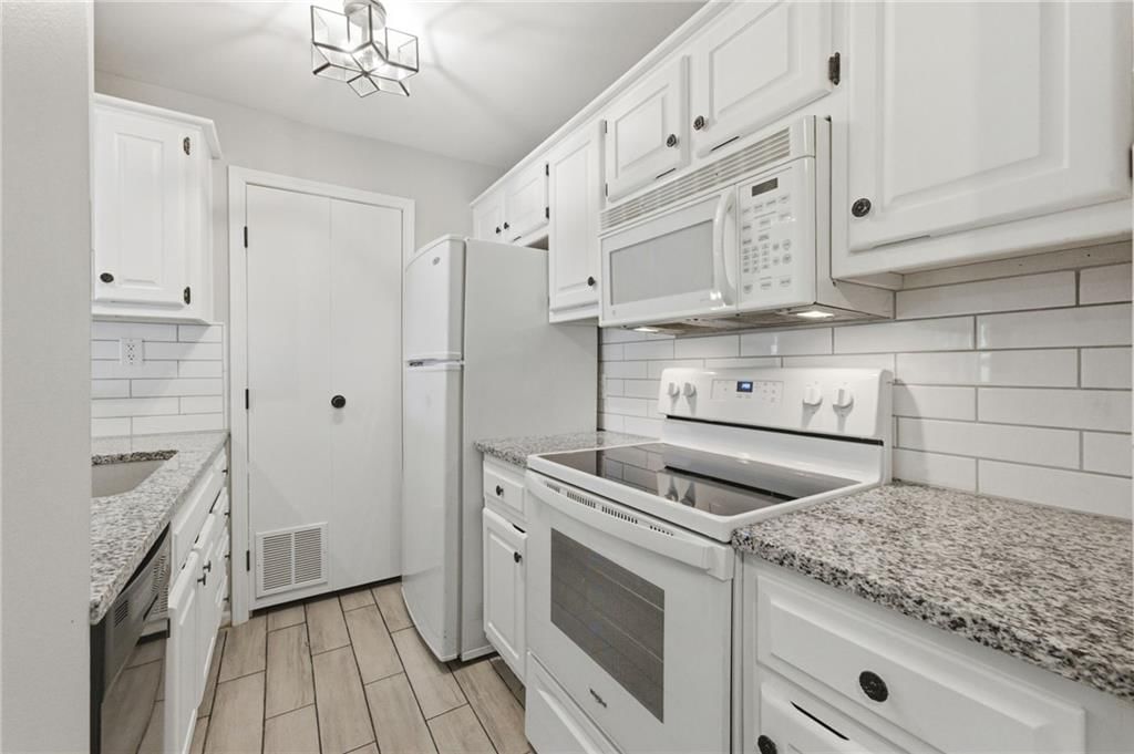12030 W 58th Terrace — photo 3