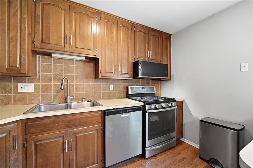 10322 Outlook Drive — photo 13