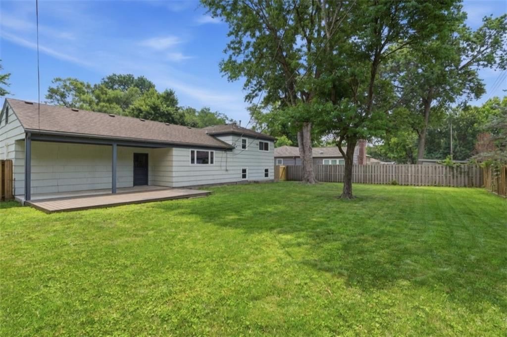10322 Outlook Drive — photo 32