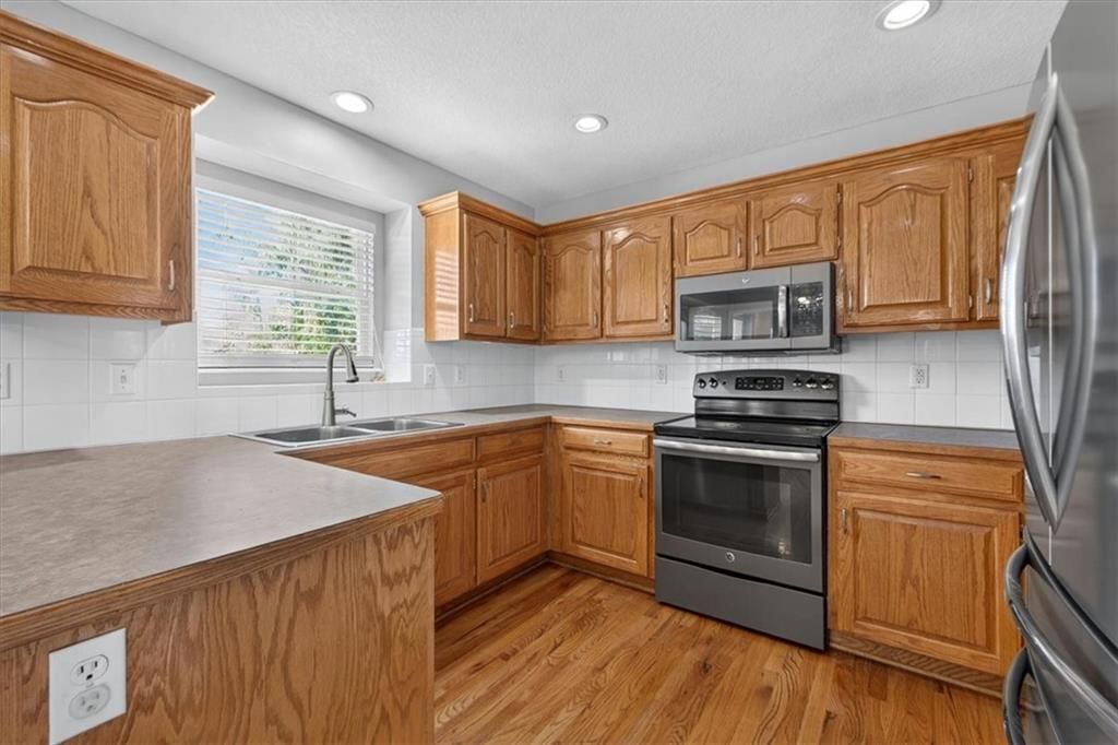 1109 White Oak Court — photo 18