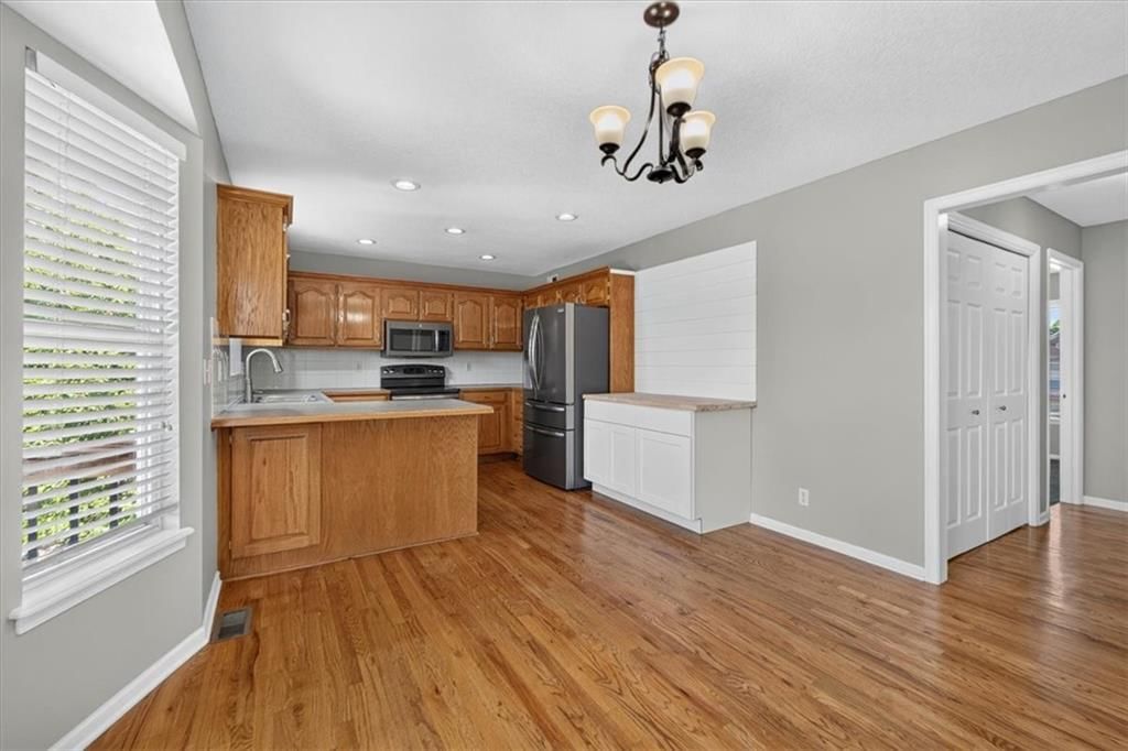 1109 White Oak Court — photo 22