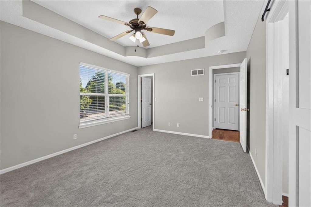 1109 White Oak Court — photo 30