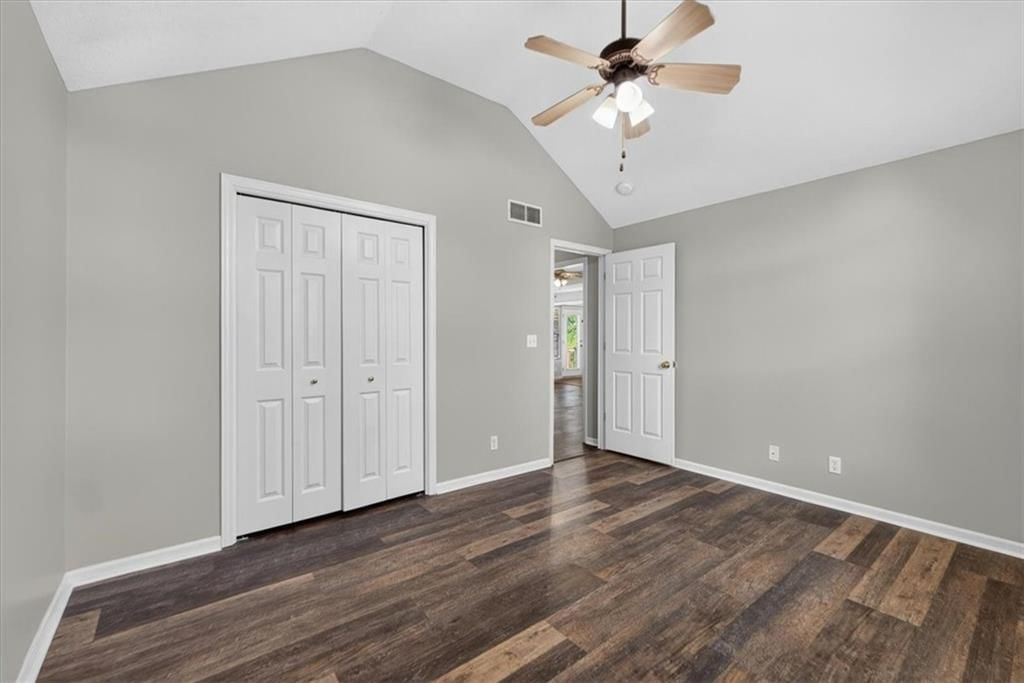1109 White Oak Court — photo 38