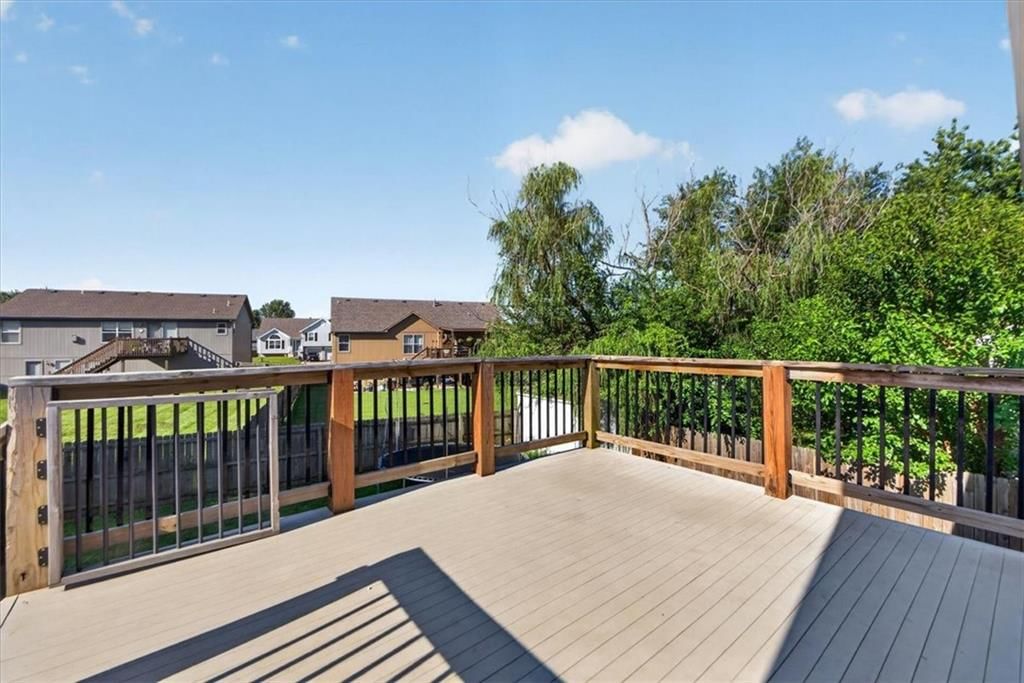 1109 White Oak Court — photo 48