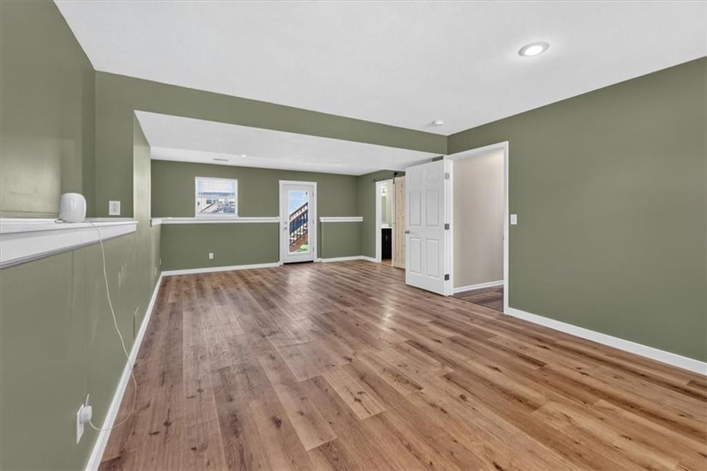 1109 White Oak Court — photo 50