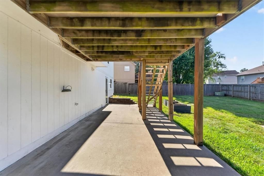 1109 White Oak Court — photo 59