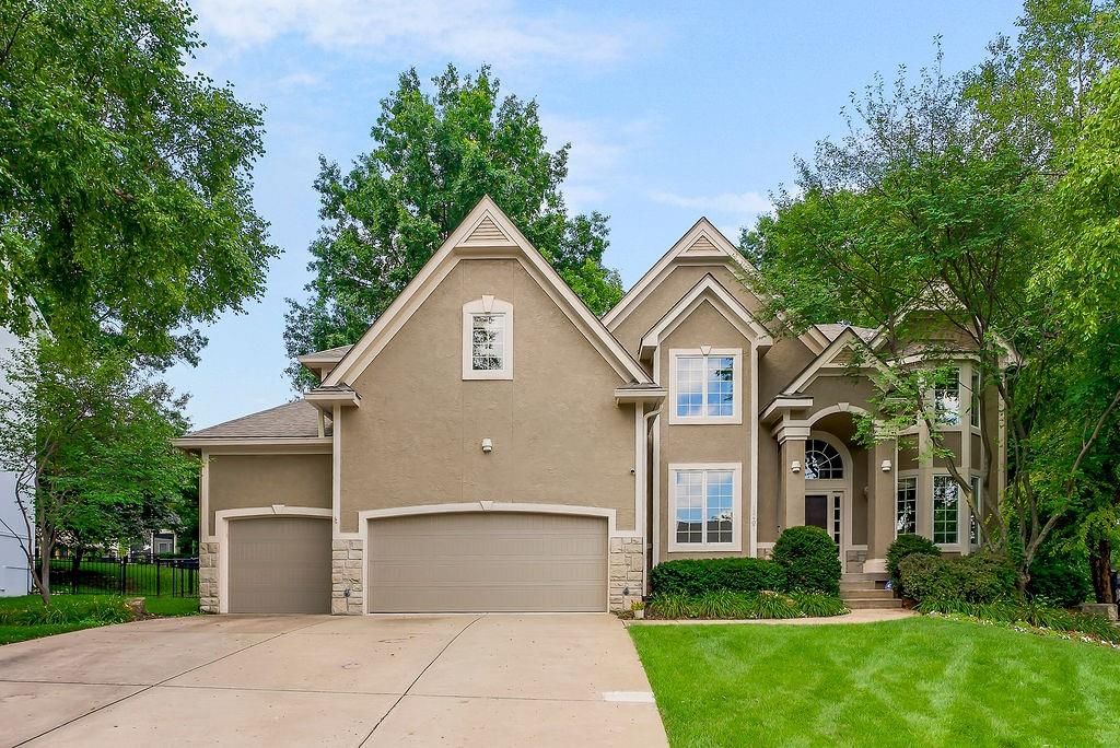 13407 W 72nd Street, Shawnee, KS