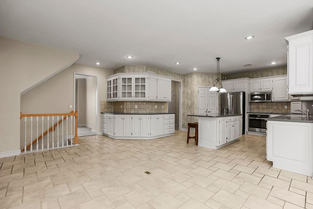13407 W 72nd Street — photo 8