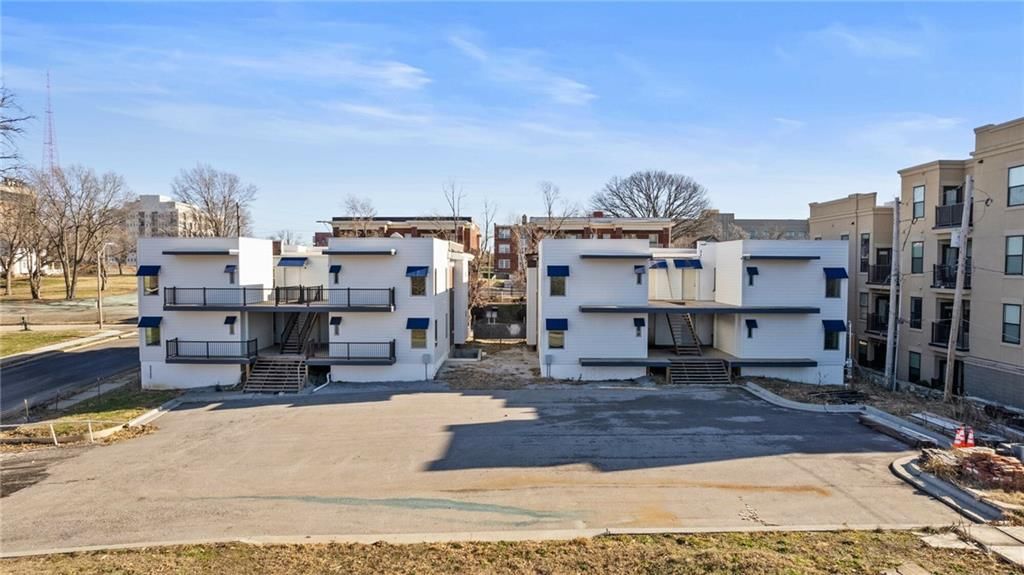 3500 Jefferson Street — photo 2