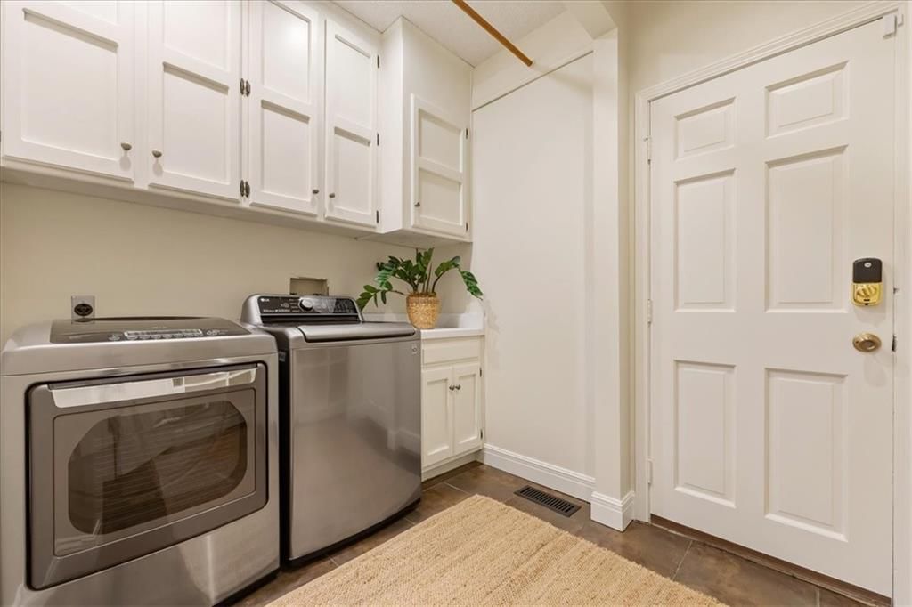 1401 Deer Run Trail — photo 23