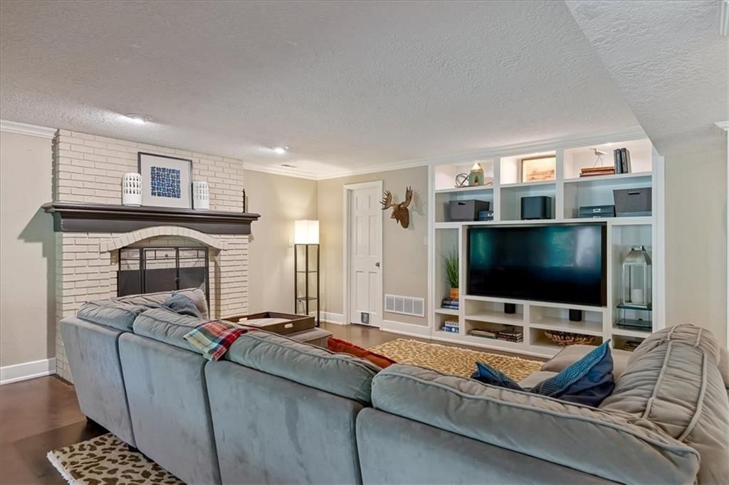1401 Deer Run Trail — photo 39