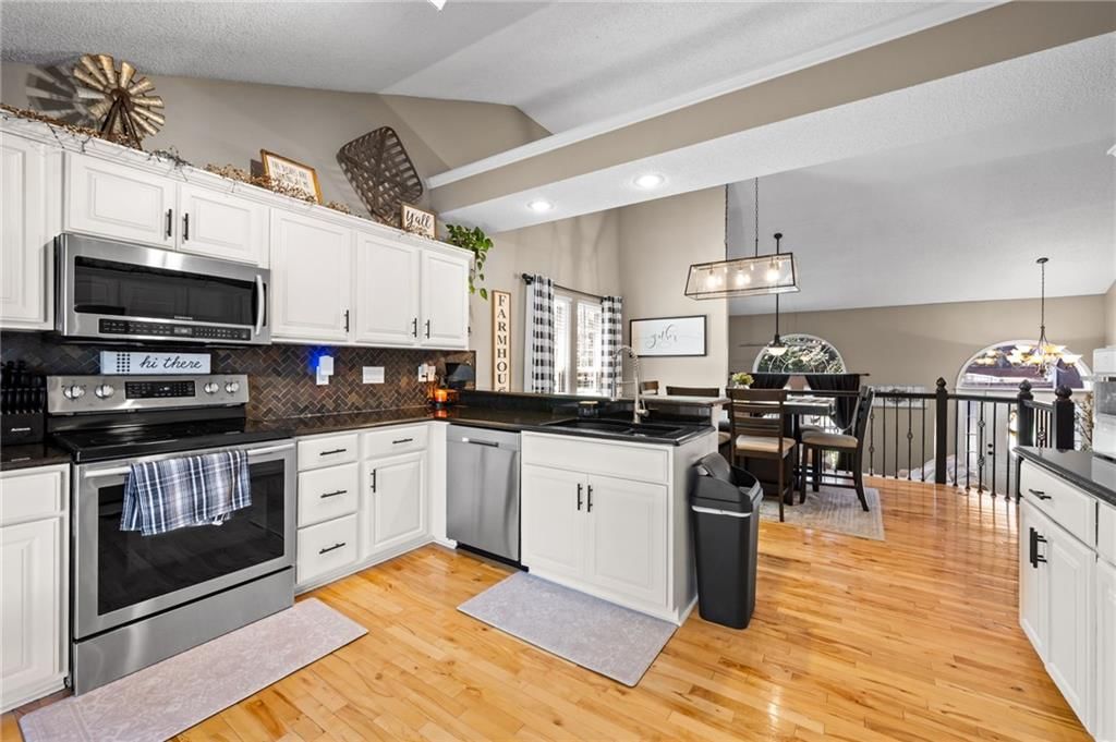 16415 S Sunset Street — photo 10
