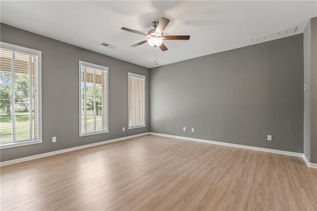 116 N Sivley Street — photo 9