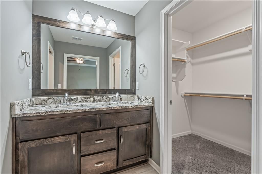 116 N Sivley Street — photo 29