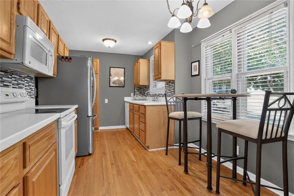 5317 W 50th Terrace — photo 4