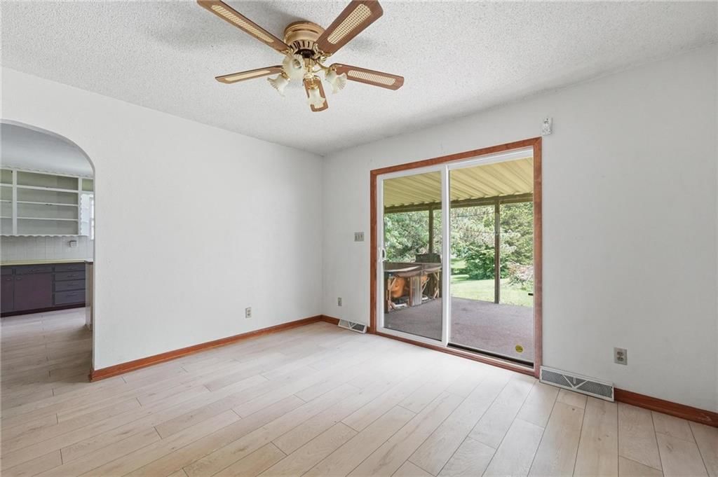 5404 Webster Avenue — photo 7