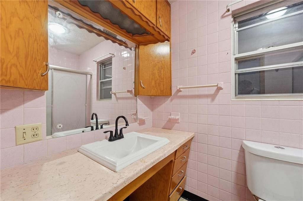 5404 Webster Avenue — photo 16