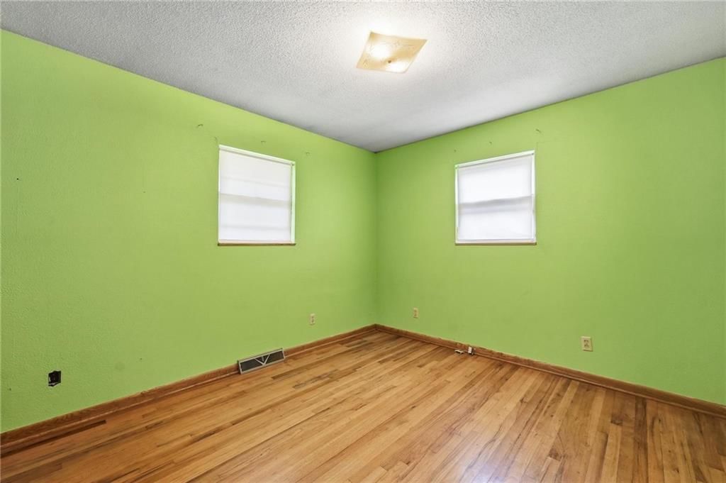 5404 Webster Avenue — photo 20