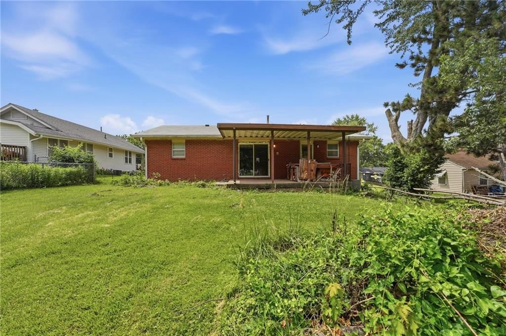 5404 Webster Avenue — photo 33