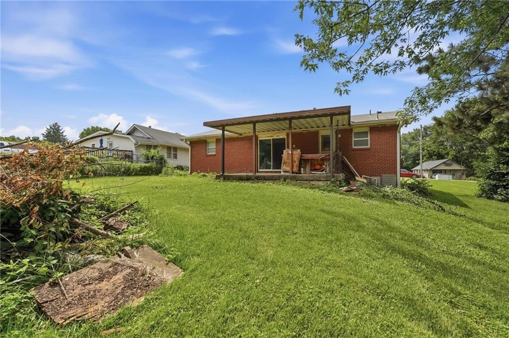 5404 Webster Avenue — photo 34
