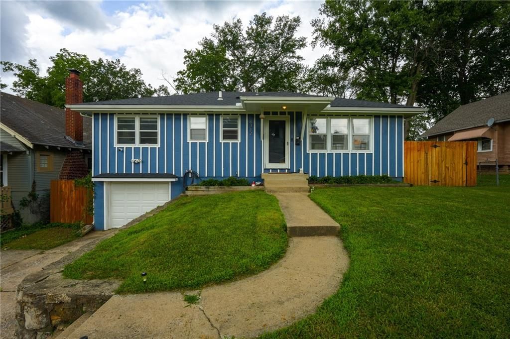 8312 Highland Avenue — photo 1