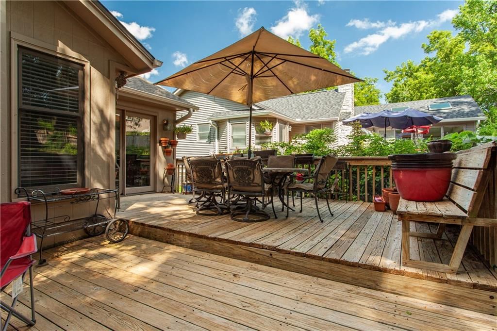 1112 SW 24th Street Court — photo 8