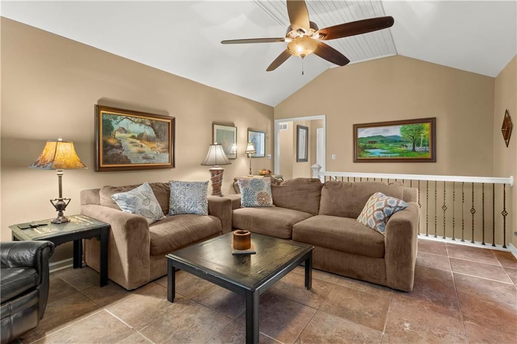 1112 SW 24th Street Court — photo 12