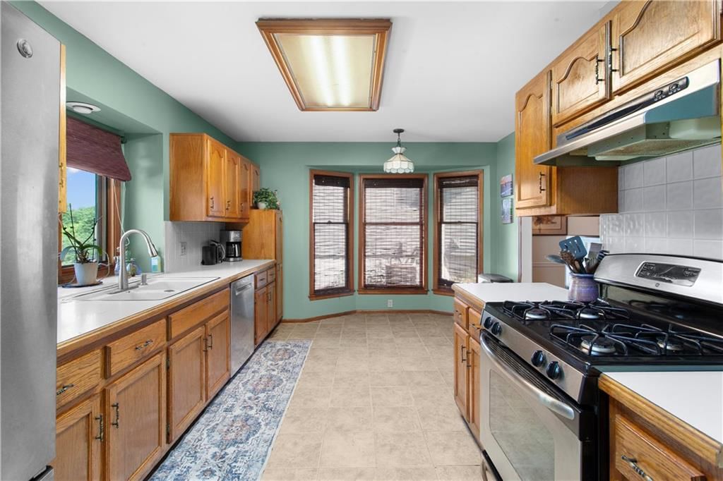 1112 SW 24th Street Court — photo 13